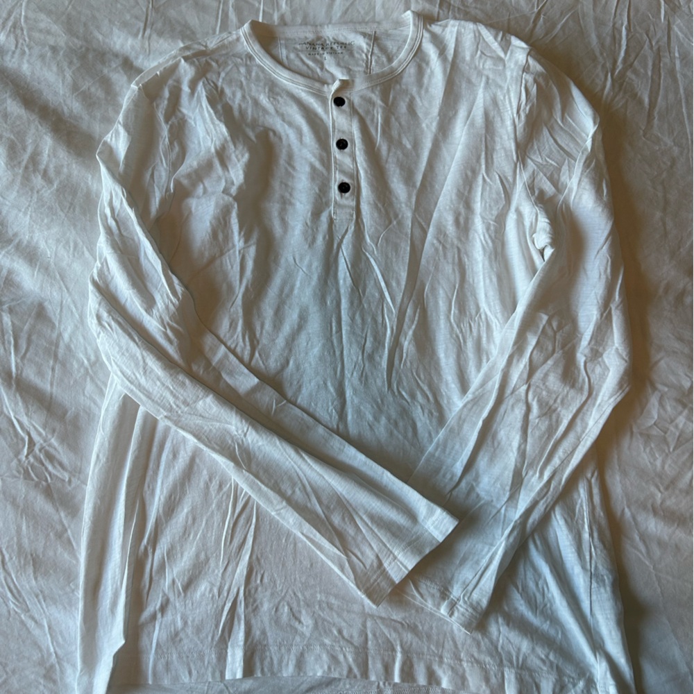 Banana republic vintage tee Henley